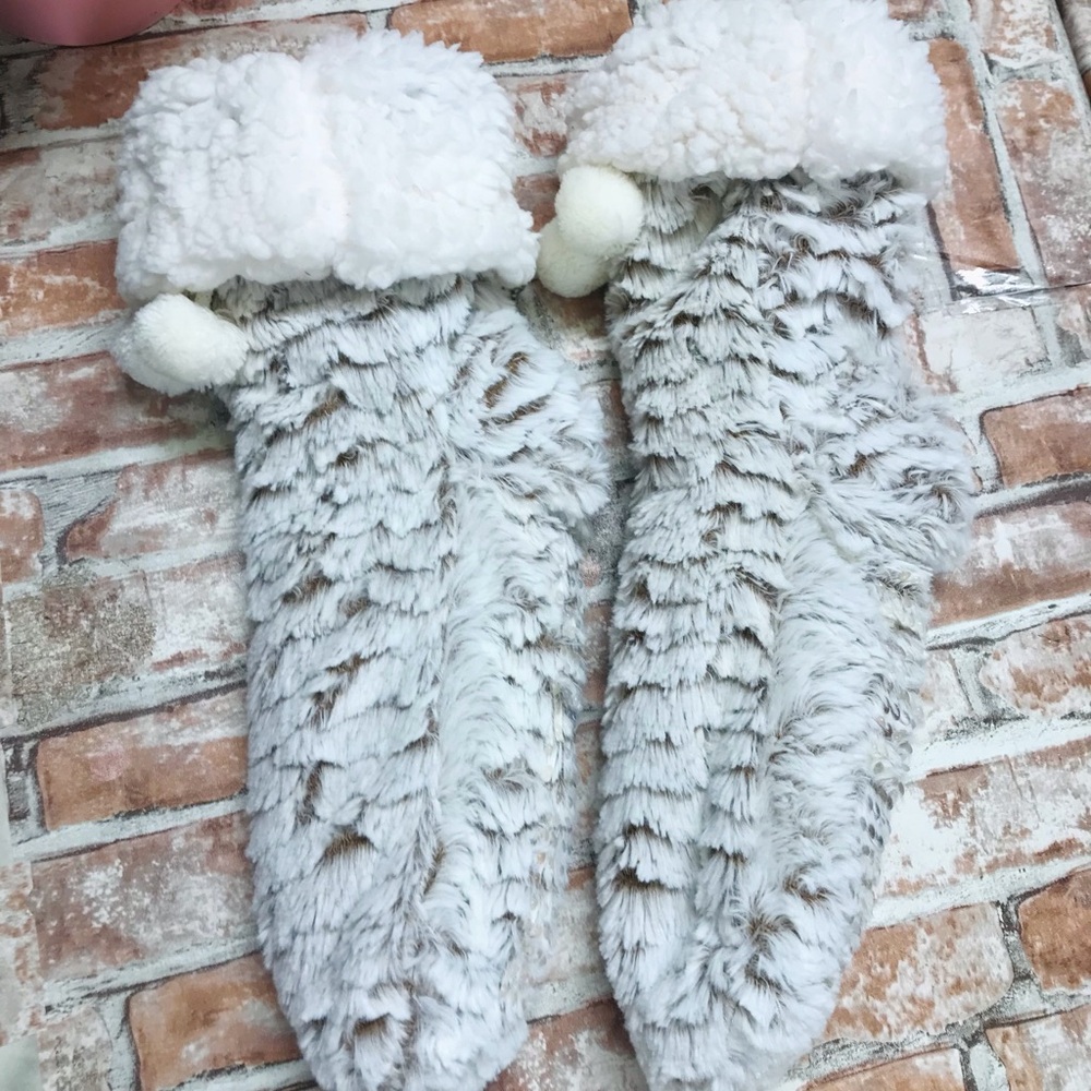 RARE Fuzzy Gray Leg Warmers socks NWOT